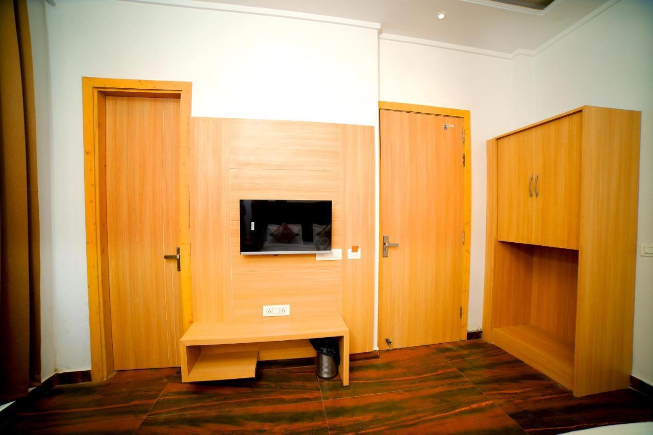 Hotel Diamond View Amritsar Dış mekan fotoğraf