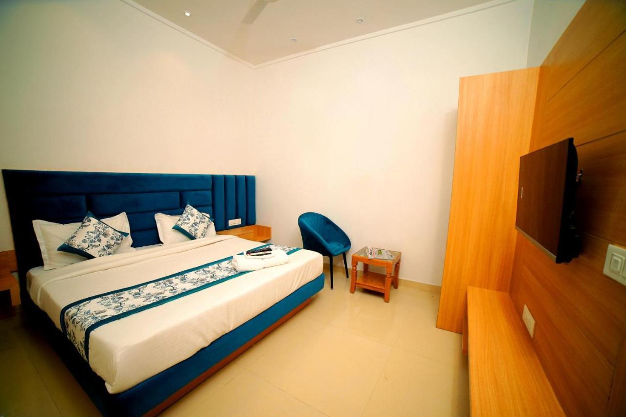 Hotel Diamond View Amritsar Dış mekan fotoğraf